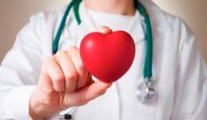 Кардиолог объяснил пагубное влияние чистого натрия на сердце 